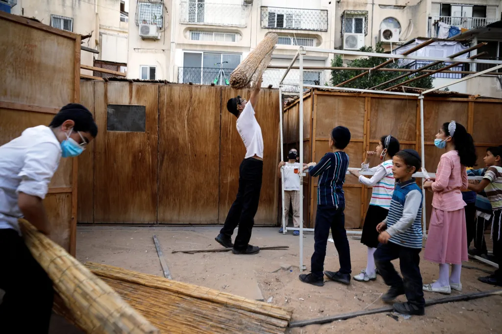 Židé slavili Sukot, svátek stanů a stánků