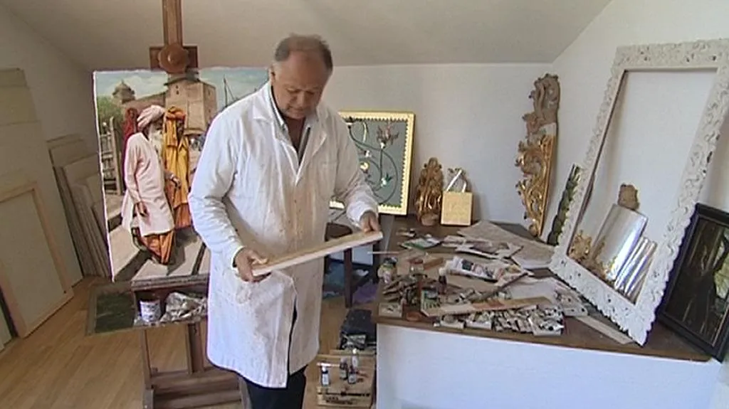 Jaroslav Benda ve své pracovně