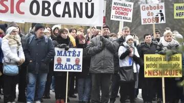 Demonstrace za záchranu nemocnice v Orlové