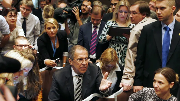 Sergej Lavrov hovoří s novináři o dohodě ohledně syrských chemických zbraní