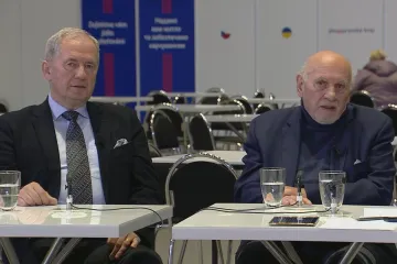 Rychetský chce tribunál pro ruské špičky. Válečné zločiny jsou nepromlčitelné, připomenul Baxa