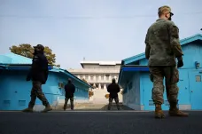 Vojáci KLDR krátce překročili hranici s Jižní Koreou, uvedl Soul. Zahnaly je varovné výstřely