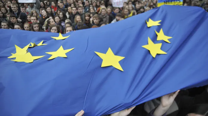 Ukrajinci demonstrují za podpis asociační dohody s EU