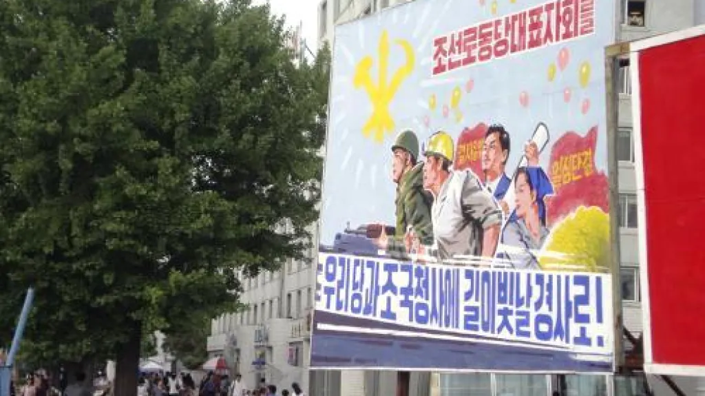 Severokorejský propagandistický plakát