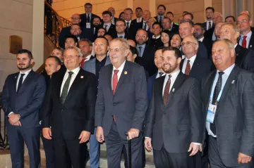 České firmy podepsaly v Pekingu dohody o letectví či těžbě