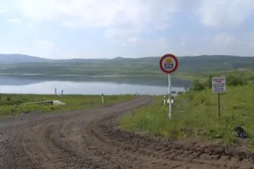 U jezera Milada se rozdávala trička