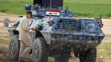 Velitel Iránské revoluční gardy byl zachycen 8. března 2015 u obrněného vozidla během útočných operací proti operativcům Islámského státu ve městě Tal Ksaiba v provincii Salahuddin