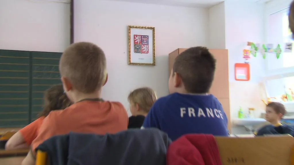 Portrét prezidenta nahradil státní znak