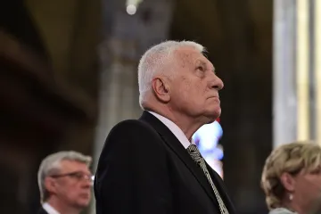 Nejvyšší správní soud potvrdil zrušení pokuty pro Klause za projev bez roušky