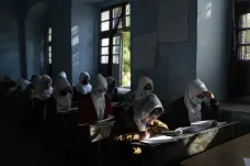 V afghánské provincii Herát se středoškolačky vrátily do tříd. Pomohla iniciativa místních učitelů