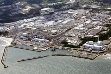 Z Fukušimy začali vypouštět první várku radioaktivní vody