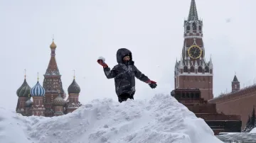 Ruskou metropoli zasypaly přívaly sněhu