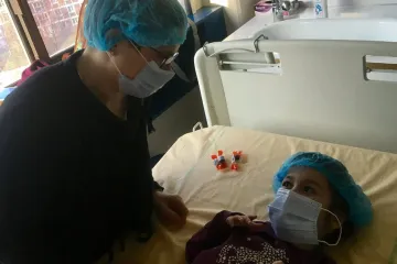 Pojišťovna má zaplatit hospitalizaci, i když nehradila lék, rozhodl soud. Podle právníků je to průlom