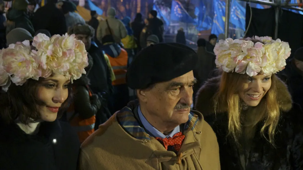 Karel Schwarzenberg na kyjevském náměstí Nezávislosti