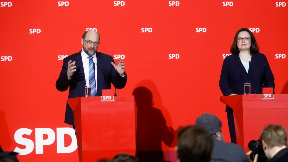 Martin Schulz a Andrea Nahlesová během tiskové konference