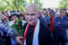 Běloruský soud poslal nositele Nobelovy ceny míru Bjaljackého na deset let do vězení