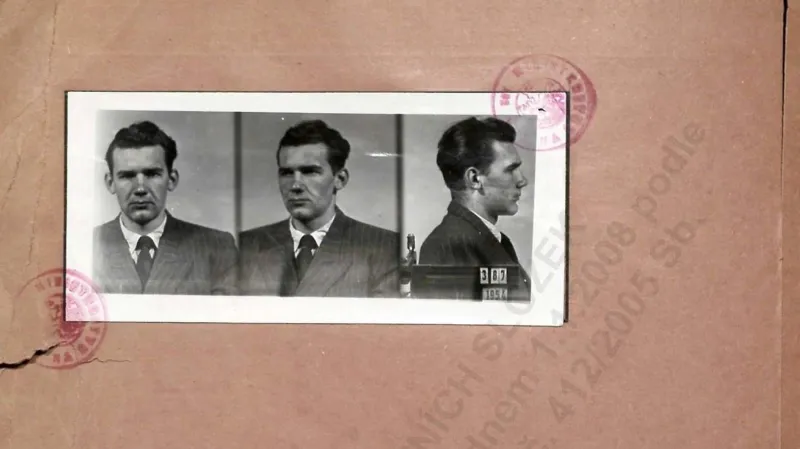 Fotografie Zbyňka Janaty z vyšetřovacího spisu