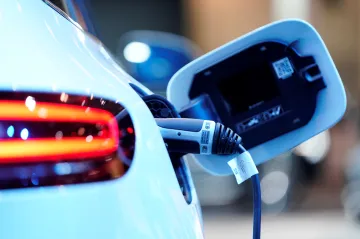 Dodavatele autosoučástek trápí méně objednávek, začali propouštět