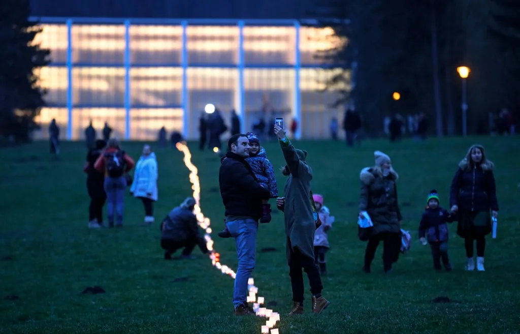Akci připravuje kulturní a kreativní centrum Živý Zlín ve spolupráci se zlínským výtvarníkem Petrem Dosoudilem