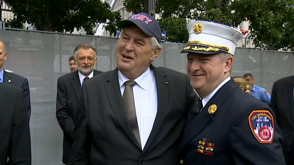 Miloš Zeman na setkání s newyorskými hasiči