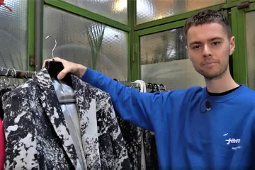 Fast fashion značky často kopírují, a tak rychle chrlí zboží, říká módní návrhář Jan Černý