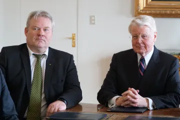 Panamská kauza zacloumala Islandem. Během 24 hodin přichází nový premiér