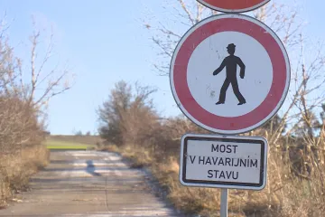 Mapují se dálniční nadjezdy, o které se nikdo nestará. Bez jasného vlastníka jich je nejméně deset