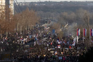 „Studentům se to podaří, určitě.“ Srbskem dále hřmí protesty