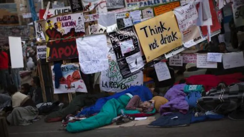 Španělští demonstranti nocují na ulicích