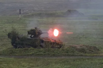 Česká armáda v roce 2030? Silné aktivní zálohy, nové pandury, tanky, děla a drony