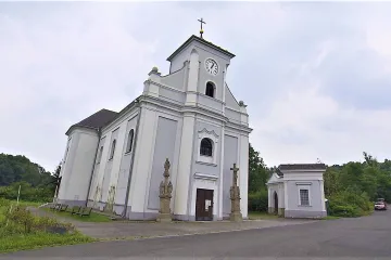 Román Šikmý kostel se přiklání ke ztraceným osudům z Karviné. Většina je reálných, říká autorka