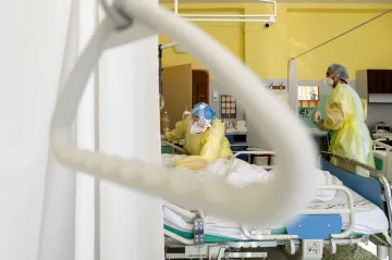 Hospitalizovaných s covidem ubývá. V neděli bylo v nemocnicích nejméně pacientů za dva měsíce