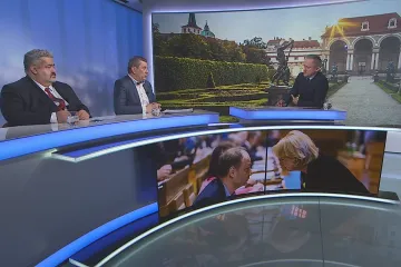Protiústavnost v případě valorizací je jasná, nelze pro to hlasovat, řekl senátor Canov. Podle Nytry má rozhodnout až Ústavní soud
