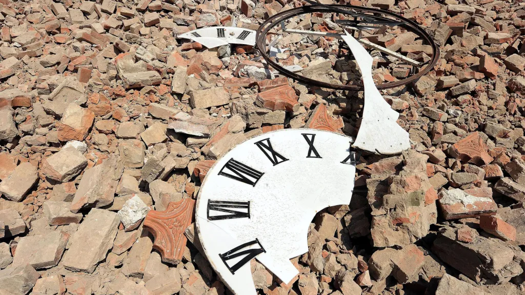 Následky zemětřesení v Mirandole