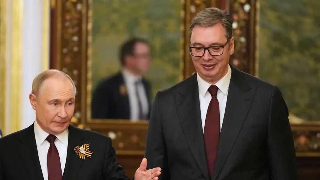 Ilustrační foto: Ruský vůdce Vladimir Putin a srbský prezident Aleksandar Vučić v květnu 2025 v Moskvě