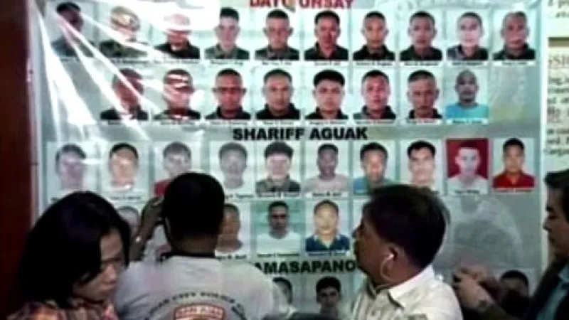 Filipínská policie dnes identifikovala 161 osob podezřelých z listopadového masakru 57 lidí v jihofilipínské provincii Maguindanao.