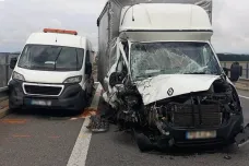 Polský řidič, který u Kunovic usmrtil dva silničáře, u soudu odmítl vinu