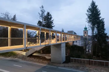 Českou cenu za architekturu si zasloužila lávka v Litomyšli. Do finále se dostaly i hřbitov či jatka