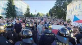 Nocomment: Rozbouřený dav ve Varnsdorfských ulicích