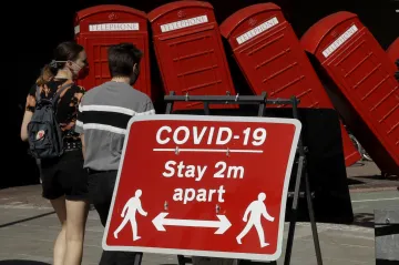 Britská ekonomika je poprvé po jedenácti letech v recesi