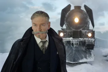 Recenze: Branagh přežil novou Vraždu v Orient expresu se ctí