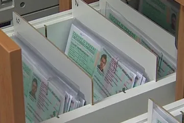 Nebydlíte ve svém trvalém bydlišti? Můžete si zadělat na problémy