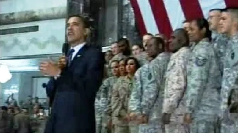 Barack Obama u amerických vojáků v Iráku