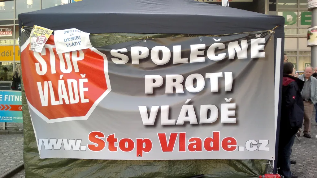 Platforma Stop vládě