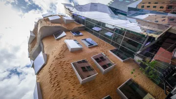 Zatím poslední práce Franka Gehryho, budova pro University of Technology v Sydney