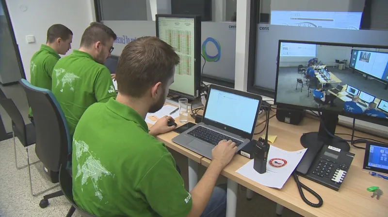 Události: Kybernetickou obranu má mít na starosti samostatný úřad