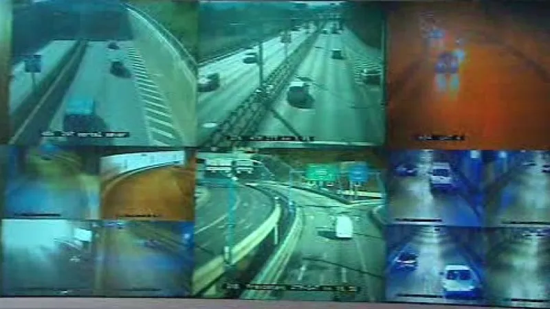 Trojice tunelů na pražském MO hlídá kamerový systém.