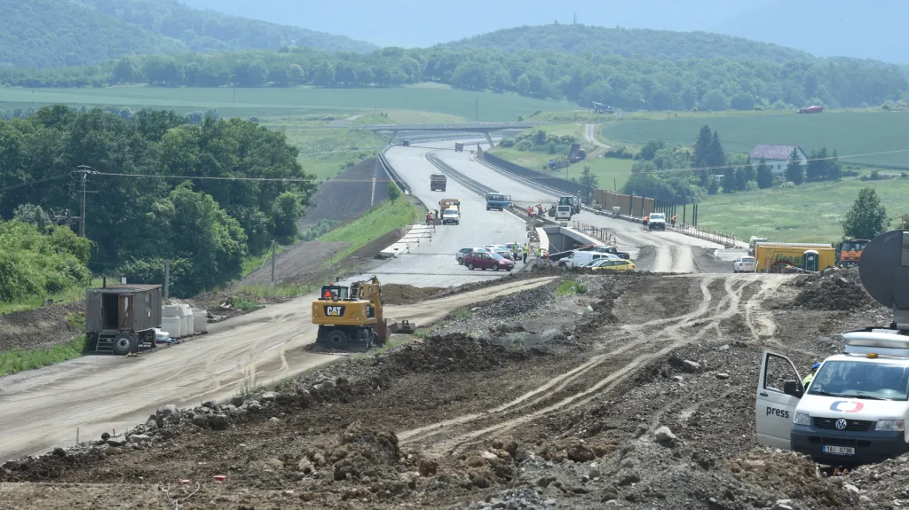 Sanace sesunutého svahu