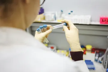 Prudce přibývá případů příušnic. Jsme na hranici menší epidemie, tvrdí Prymula