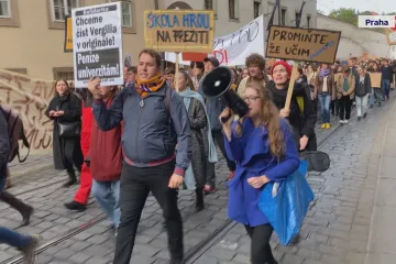 „Akademická práce není koníček.“ Stávka kritizovala podfinancování vysokých škol, Bek má požadavky za nereálné